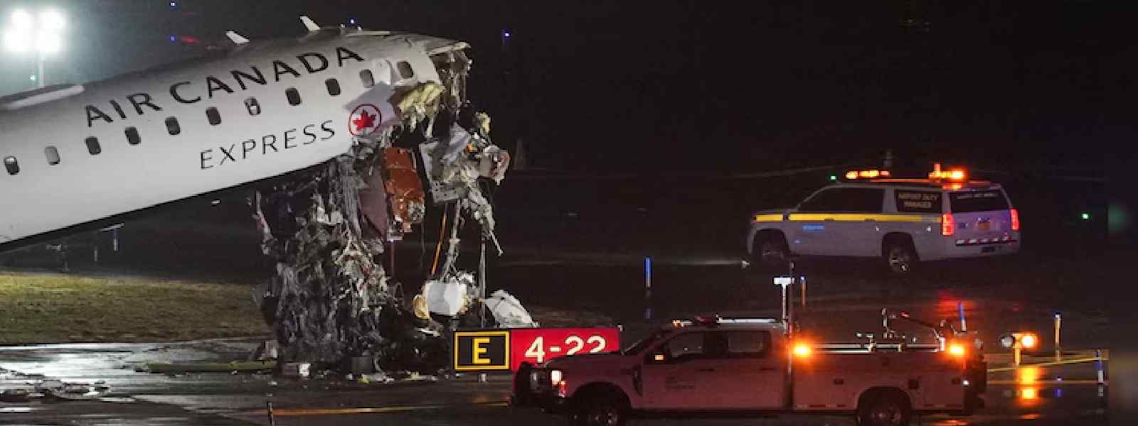 එයාර් කැනඩා ගුවන් යානයක් නිව්යෝර්ක්හිදී අනතුරක